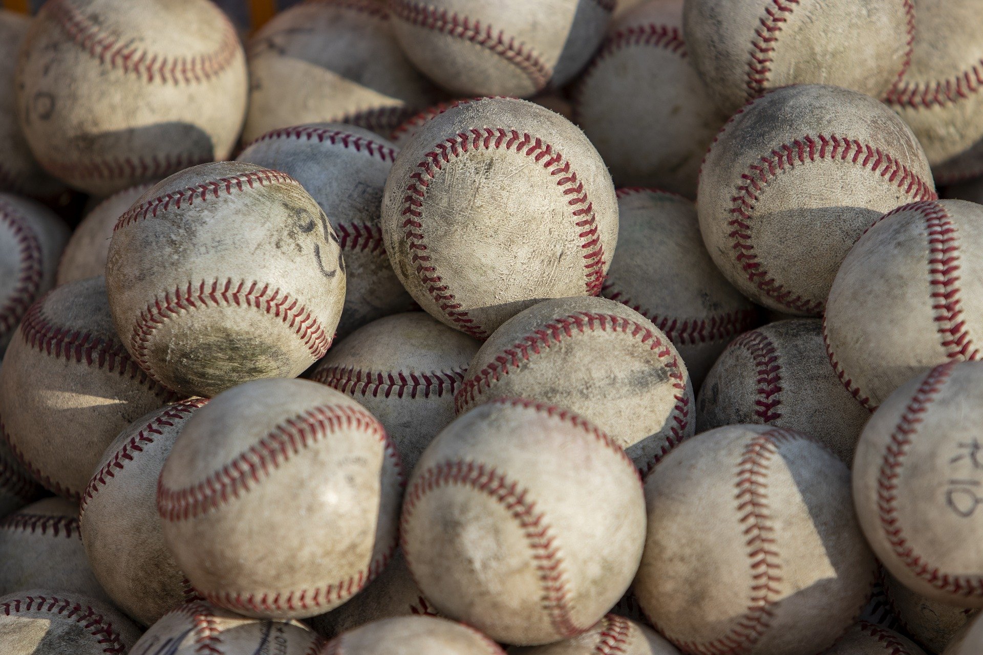 ball-3760961_1920