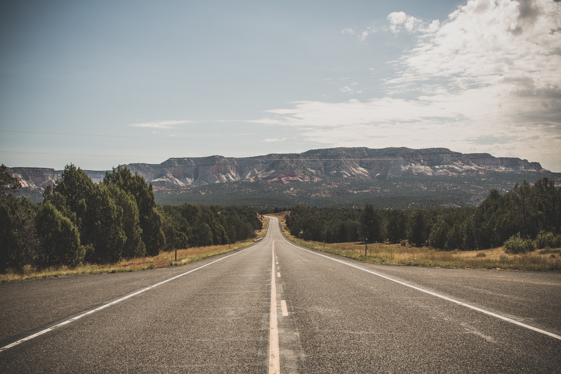 asphalt-2179279_1920