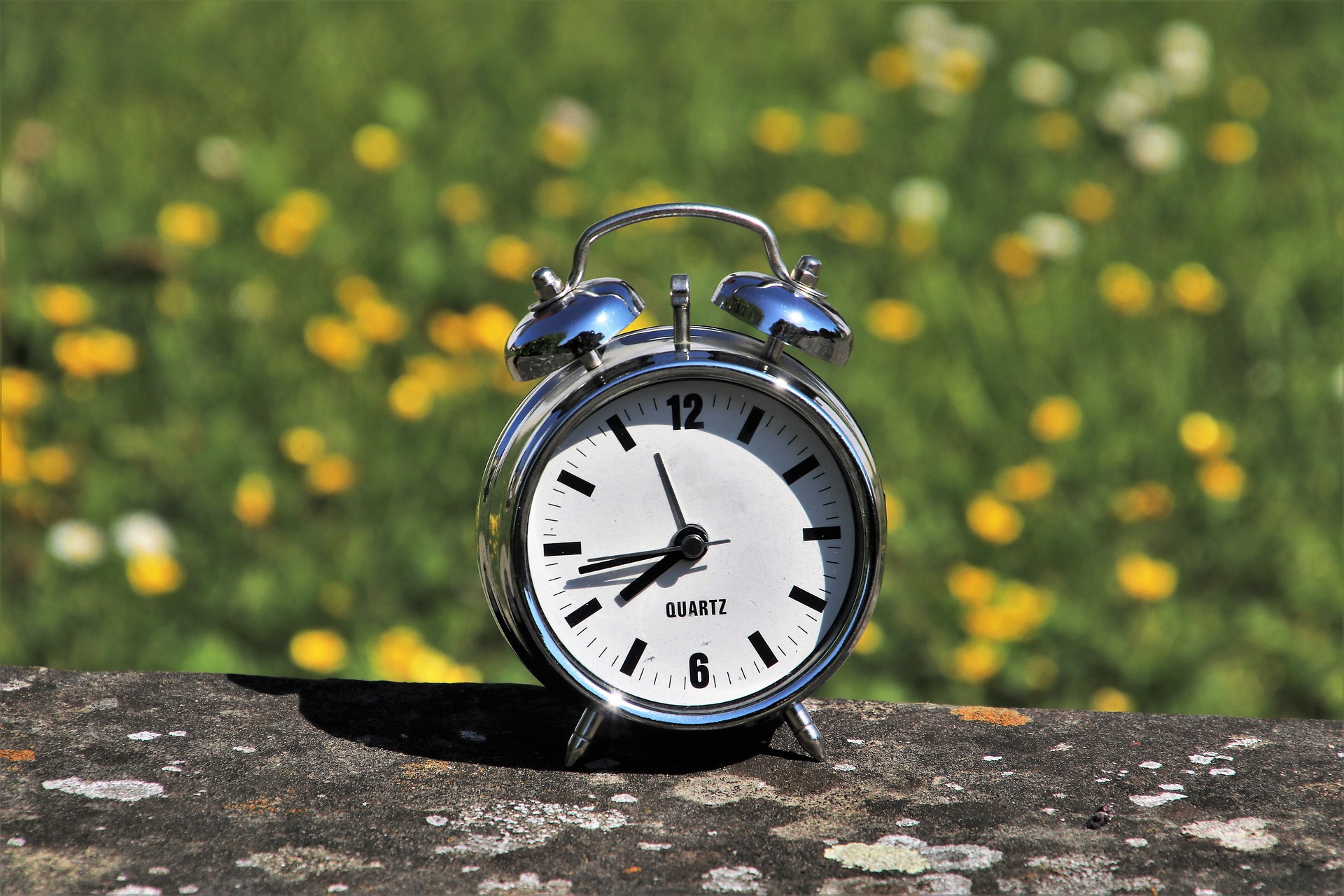 daylight-saving-time-3382879_1920
