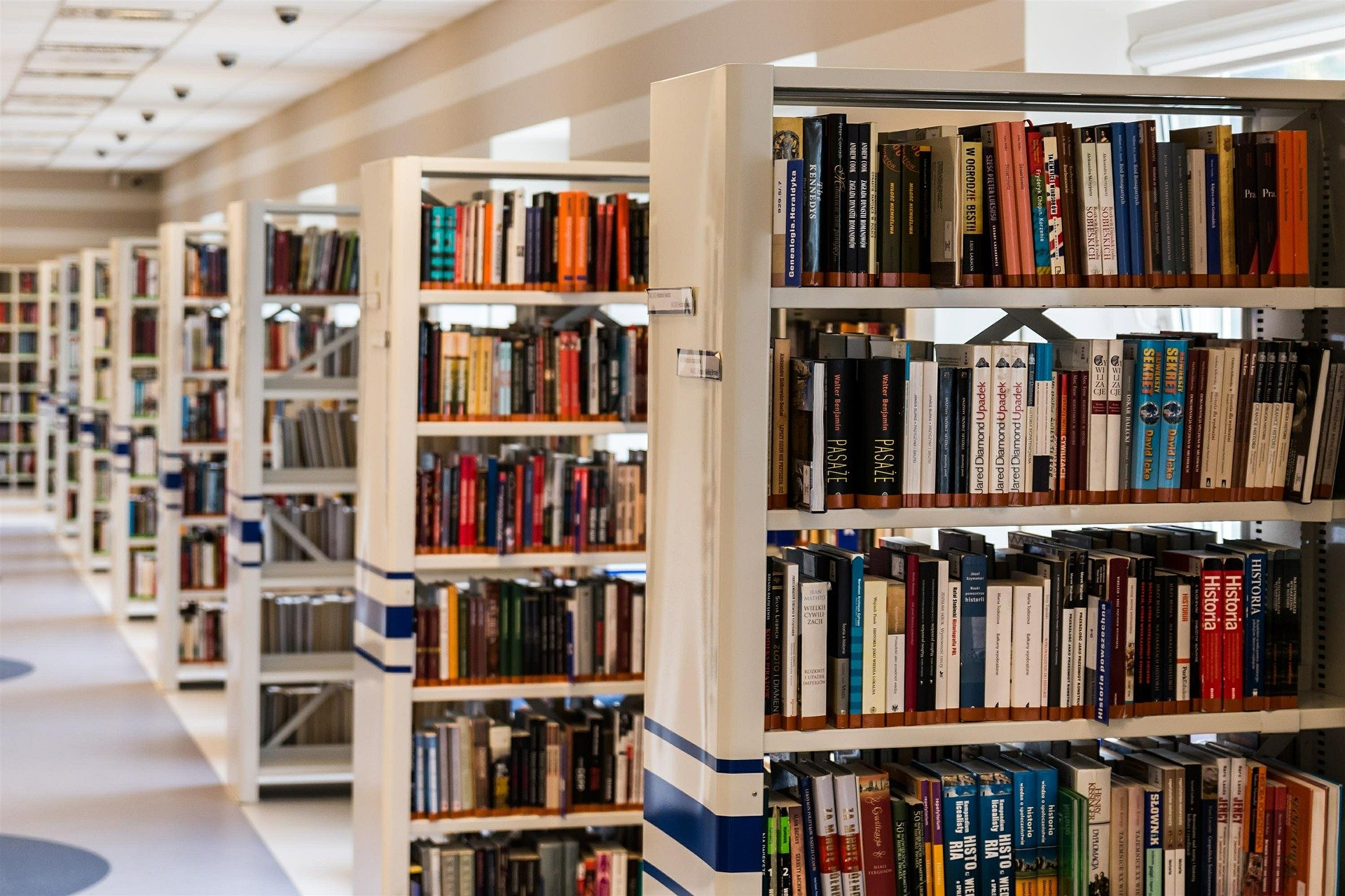 library-488690_1920