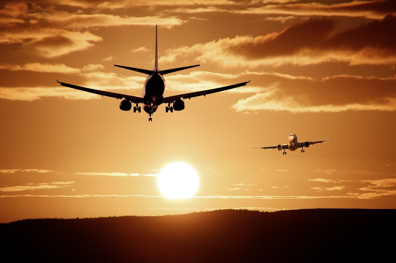 plane-513641_1280